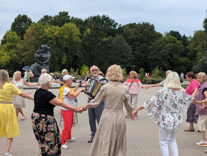 SENJORO organizacijos nuotr./Senjorų piknikai