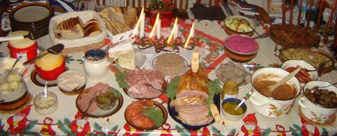 Wikimedia.org nuotr./Kalėdinis švediškas stalas