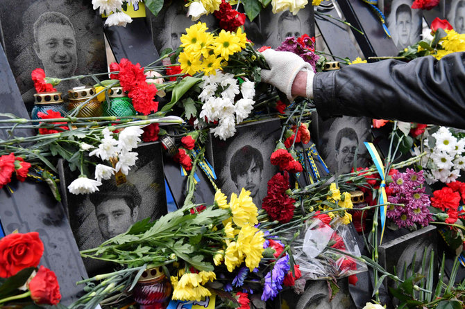 AFP/„Scanpix“ nuotr./Memorialiams žuvusiems Maidano kovų metu