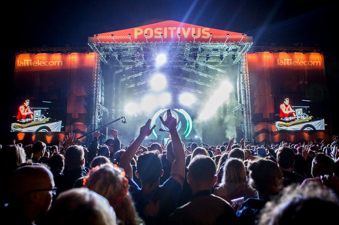 Marko Ronsono pasirodymas / „Positivus 2016“ / Gyčio Vidžiūno nuotr.