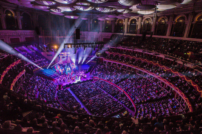Olly Hanks nuotr./Monika Linkytė „Royal Albert Hall“ koncertų salėje