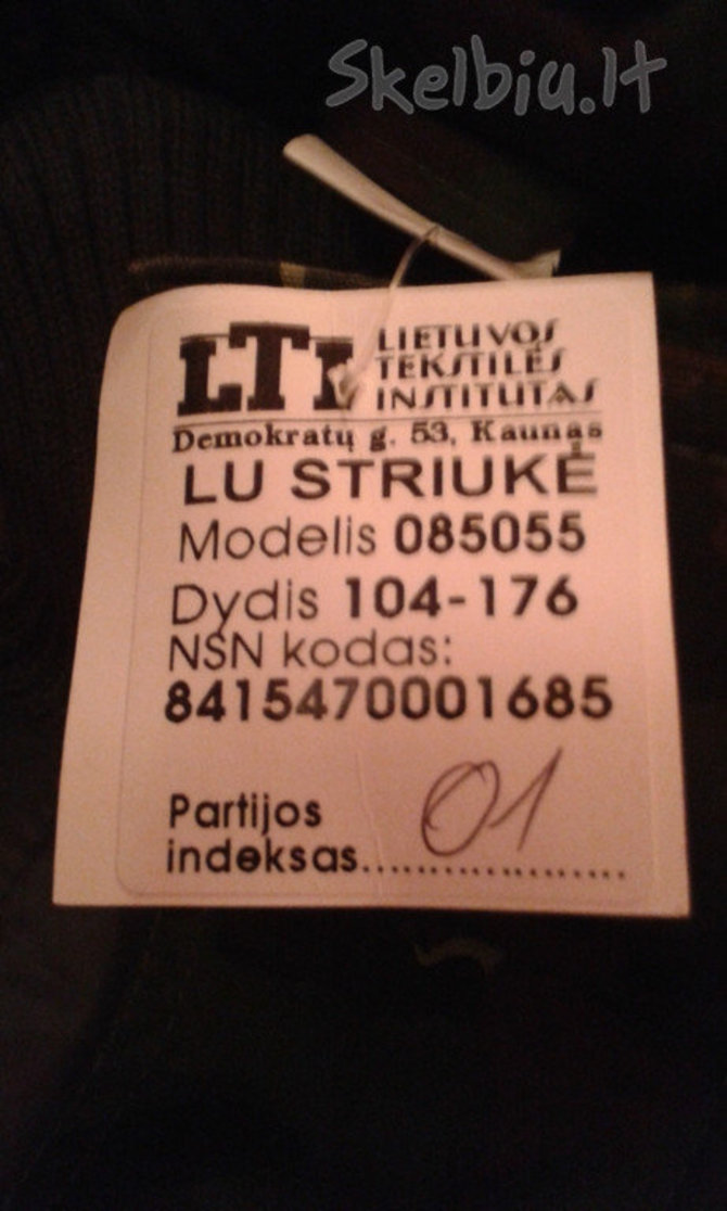 Skelbiu.lt nuotr./2008 metais pasiūta Lietuvos kariuomenės striukė parduodama skelbimų portaluose.