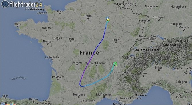 Iš Paryžiaus pakilęs „Small Planet Airlines“ lėktuvas „Airbus A320-232“ nusileido Lione