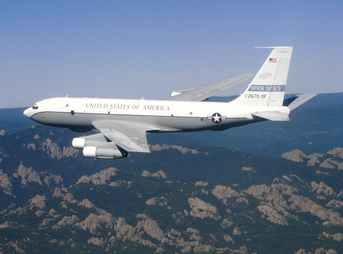„Wikipedia“ nuotr./Žvalgybos lėktuvas „OC-135 Open Skies“