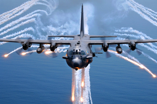 JAV karinės oro pajėgos/JAV karinių oro pajėgų orlaivis AC-130