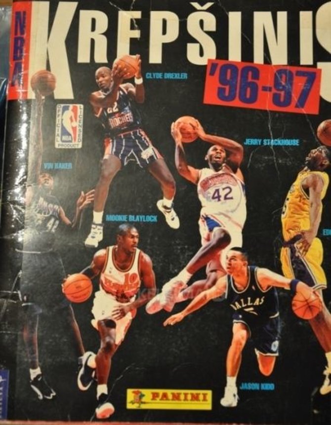 1995-1996 metų NBA sezono lipdukų albumas