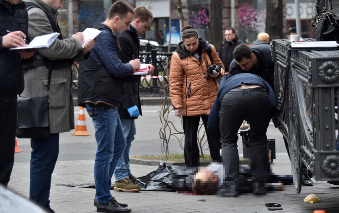 AFP/„Scanpix“ nuotr./Kijevo centre nužudytas buvęs Rusijos Valstybės Dūmos deputatas Denisas Voronenkovas