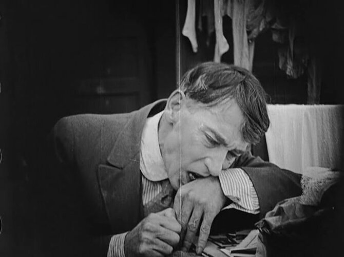 Filmo „Velnio adata“ (The devils needle, 1916n.) stop kadras /Filmo „Velnio adata“ (The devils needle, 1916n.) stop kadras 