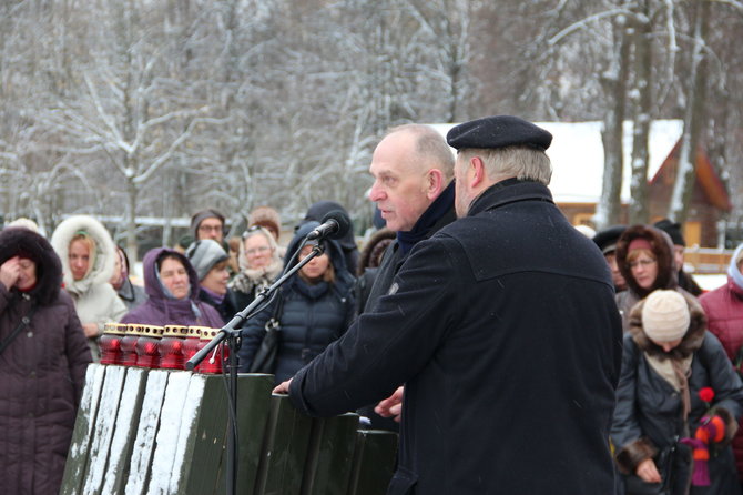 URM nuotr./Ambasadorius Rusijoje R.Motuzas pagerbė sovietinių politinių represijų aukas