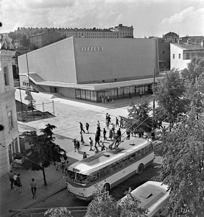1965, Mariaus Baranausko nuotraukas, Lietuvos centrinis valstybės archyvas/Kino teatras „Lietuva“ archit. Jonas Kasperavičius, 1965 m.