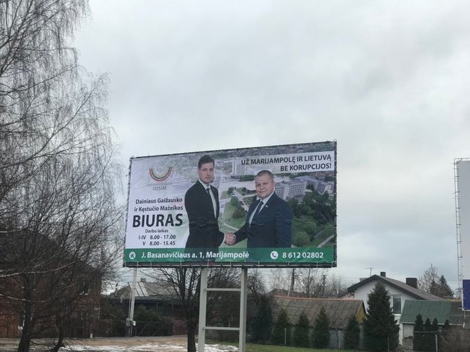 LVŽS Seimo narių biuro reklama Marijampolėje - K.Mažeika ir D.Gaižauskas