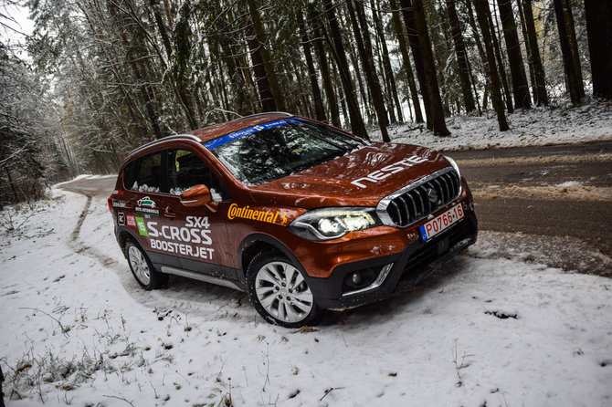 Dainiaus Cuberos / 15min. nuotr./Atnaujintas „Suzuki SX4 S-Cross“