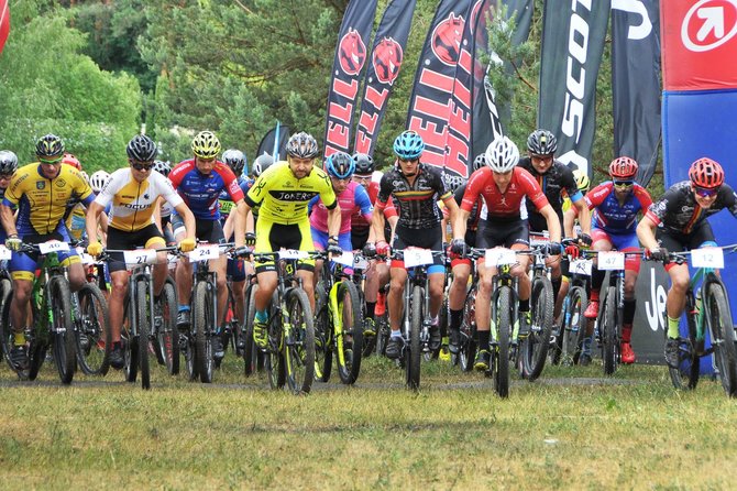 Partnerio nuotr./Lietingame MTB dviračių maratonų taurės etape Vilniuje lyderiai nepasikeitė