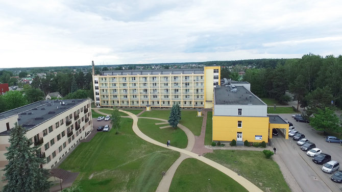 Stop kadras/Mažeikių ligoninė iš paukščio skrydžio