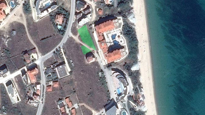 15min / Google Maps nuotr./Bendrovės „Sigita 777“ valdoma žemė Bulgarijos pajūryje (paryškinta žaliai)