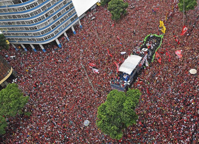 AFP/„Scanpix“ nuotr./„Flamengo“ sirgalių šėlsmas Rio de Žaneire