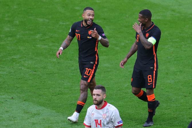 „Scanpix“ nuotr./Memphis Depay'us ir Gigi Wijnaldumas