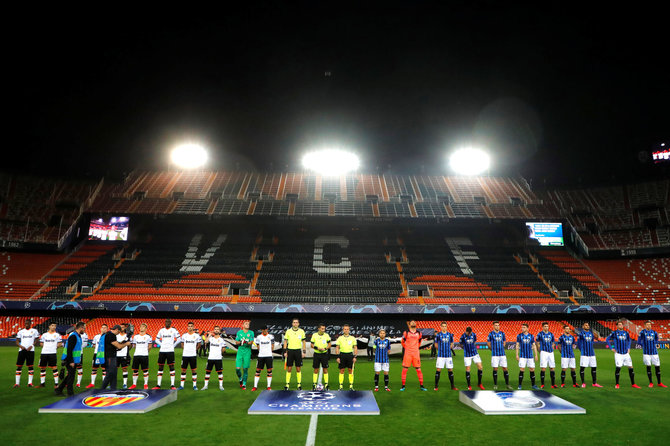 „Reuters“/„Scanpix“ nuotr./Čempionų lyga tuščiame stadione: „Valencia“ – Bergamo „Atalanta“