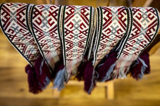 Vidmanto Balkūno / 15min nuotr./Uliūnų (Panevėžio raj.) juostų audėjos ir jų kūriniai