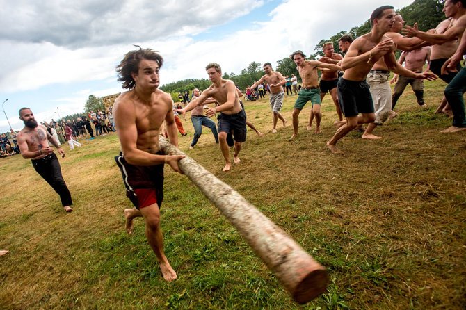 Vidmanto Balkūno/15min.lt nuotr./Festivalio „Mėnuo Juodaragis“ akimirka