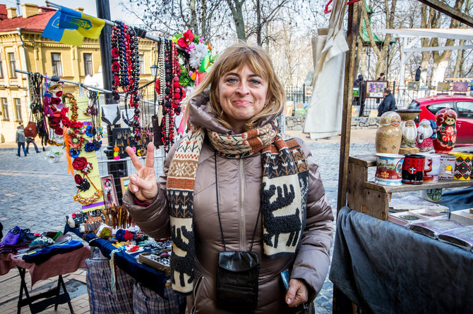 Vidmanto Balkūno/15min.lt nuotr./Ukrainietė pardavėja Galina gyveno ir mokėsi Lietuvoje