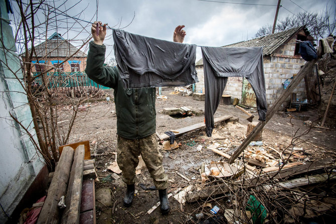 Vidmanto Balkūno/15min.lt nuotr./Ukrainos karių buitis priešakinėse pozicijose