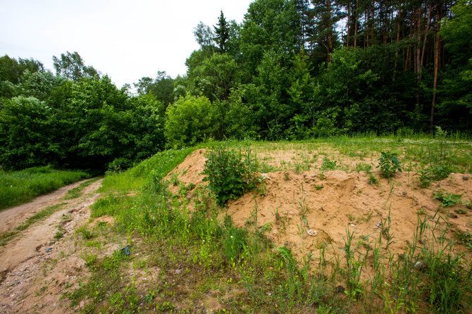 Vidmanto Balkūno / 15min nuotr./Sklypas sostinės Aukštagirio gatvėje