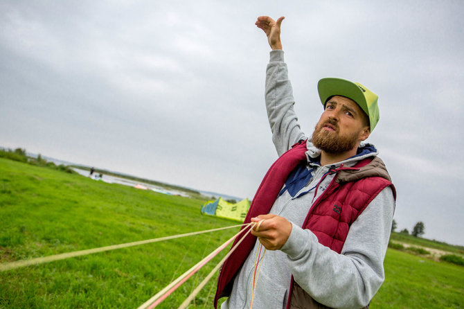 Vidmanto Balkūno / 15min nuotr./Jėgos aitvarų pradedančiųjų kursai 