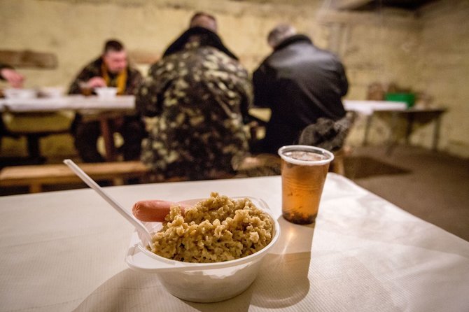 Vidmanto Balkūno / 15min nuotr./Ukrainos kario pusryčių porcija