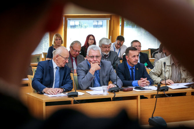 Vidmanto Balkūno / 15min nuotr./Seimo aplinkos apsaugos komiteto posėdis