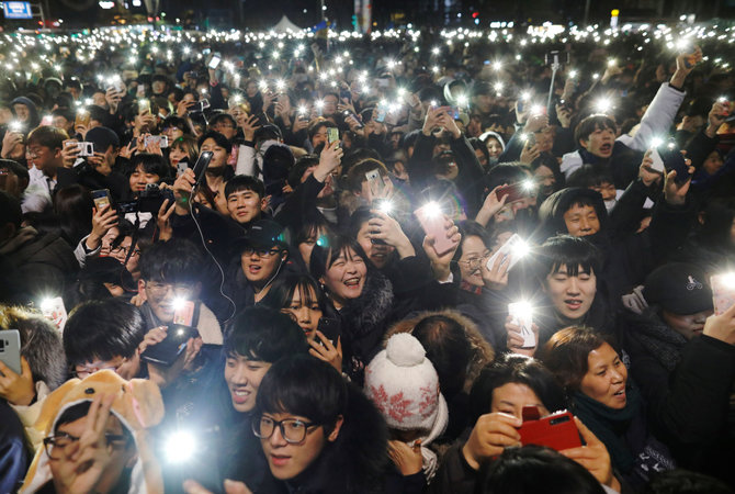 „Reuters“/„Scanpix“ nuotr./Pietų Korėja pasitinka naujuosius 2019-uosius metus