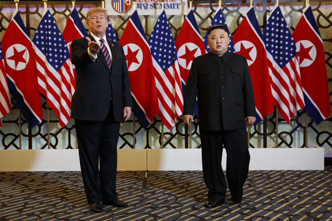 „Scanpix“/AP nuotr./D.Trumpo ir Kim Jong Uno susitikimas Vietname