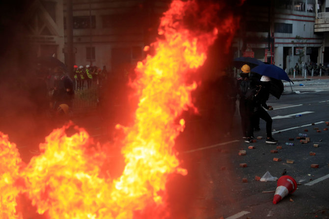 „Reuters“/„Scanpix“ nuotr./Protestai Honkonge