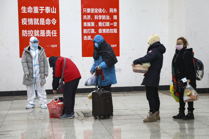 „Scanpix“/AP nuotr./Kinijoje siaučiantis koronavirusas