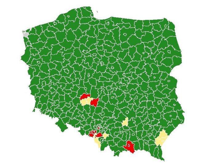 Lenkijos žemėlapis su raudonai ir geltonai pažymėtomis savivaldybėmis