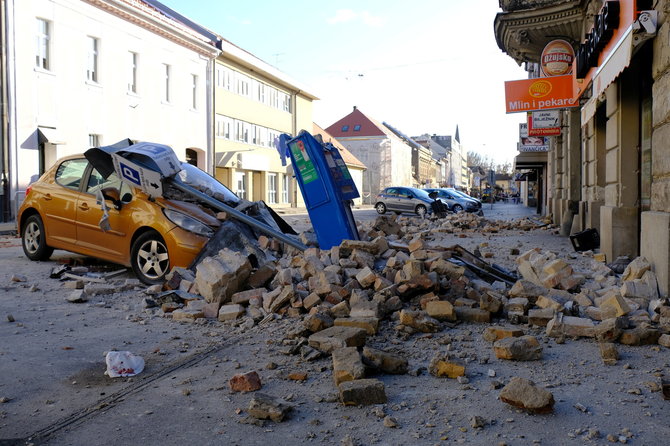 „Reuters“/„Scanpix“ nuotr./Žemės drebėjimas Kroatijoje