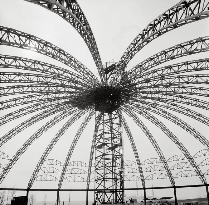 Mariaus Baranausko/Lietuvos nacionalinio muziejaus nuotr./Statybų grafika. Elektrėnai, 1975 m.