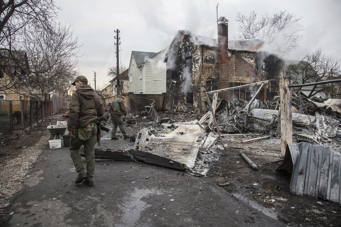 „Scanpix“/AP nuotr./Rusija tęsia karinius veiksmus Ukrainoje