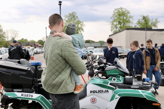 Kauno apskrities VPK nuotr./Kauno policijos atvirų durų diena sudomino 500 moksleivių
