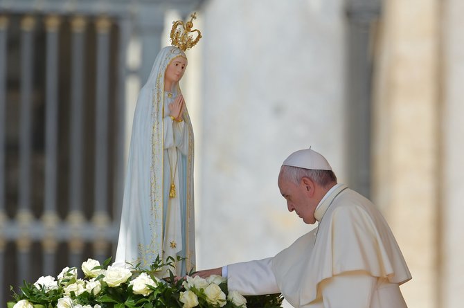 AFP/„Scanpix“ nuotr./Fatimos apreiškimo minėjimas Vatikane