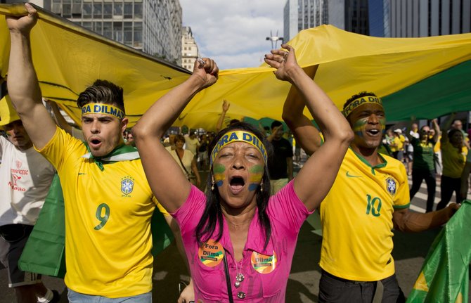 „Scanpix“/AP nuotr./Protestai Brazilijoje