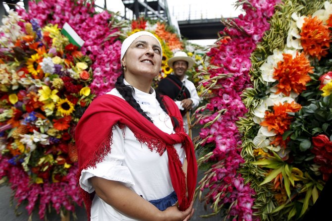 „Reuters“/„Scanpix“ nuotr./Medeljino gėlių festivalis Kolumbijoje