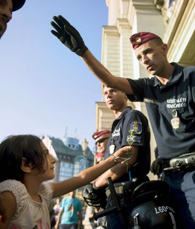 „Scanpix“/AP nuotr./Protestuojantys migrantai Budapešte