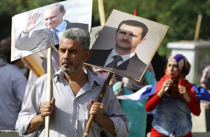 AFP/„Scanpix“ nuotr./Damaske – Rusijos antskrydžius palaikantis mitingas