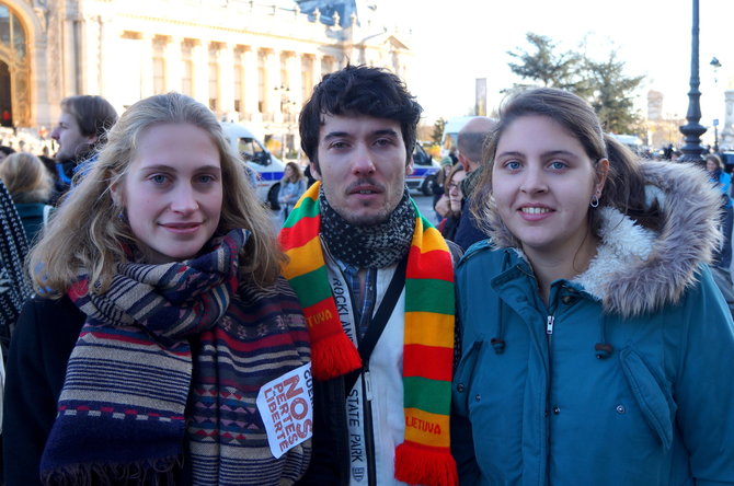 Marijaus Gailiaus nuotr./„Valdžia turėtų labiau klausyti mūsų, o ne korporacijų“, – teigia belgas Cyrilas, apsiašarojęs nuo policijos papurkštų dujų