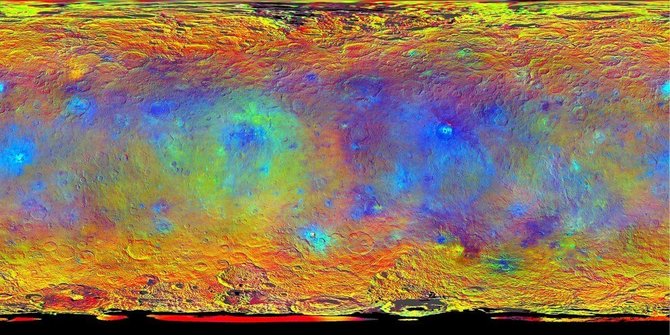 NASA nuotr./Ceres nykštukinės planetos paviršius