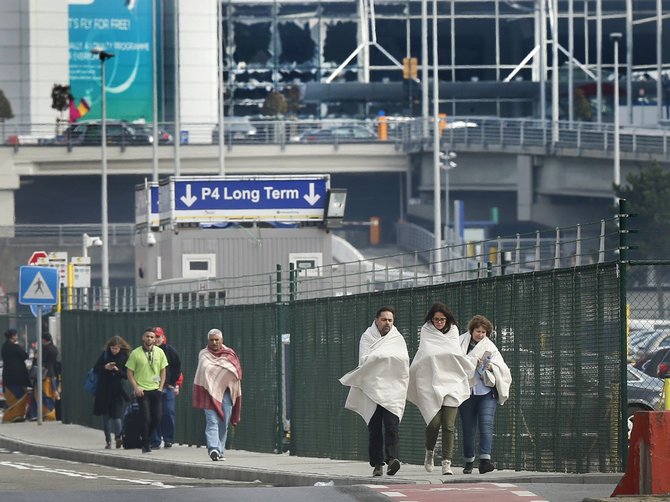 „Reuters“/„Scanpix“ nuotr./Briuselis po sprogdinimų oro uoste ir metro stotyje