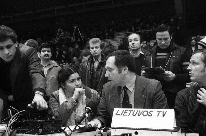 Alfredo Pliadžio nuotr./1986 01 06 Birutė Leonaitytė, Vladas Janiūnas