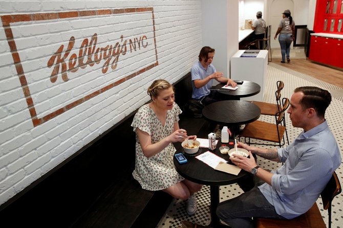 „Reuters“/„Scanpix“ nuotr./„Kellogg“ atidarė pirmąją sausų pusryčių kavinę Niujorke