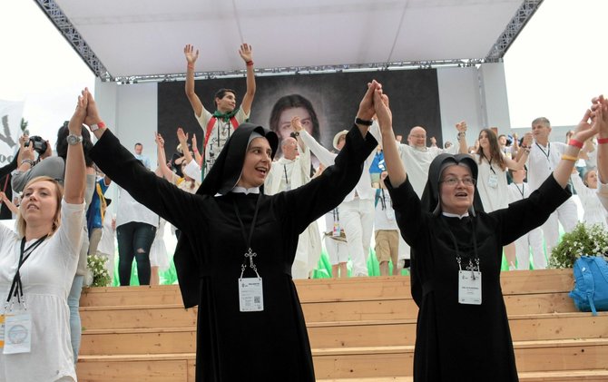 „Reuters“/„Scanpix“ nuotr./Tarptautinis katalikų jaunimo festivalis Krokuvoje